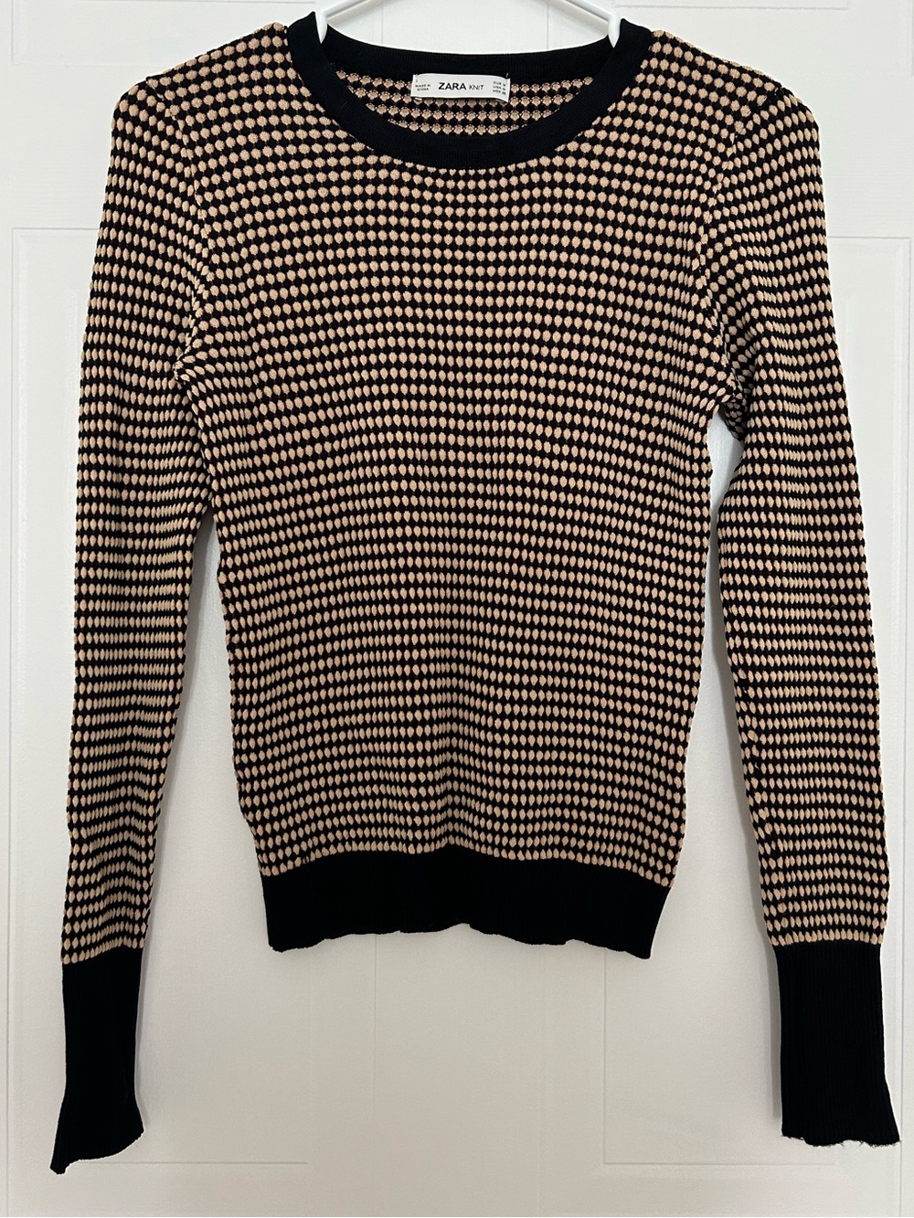 ZARA Black Sweater with Beige Polka Dots Pullover Knit Women’s Size M